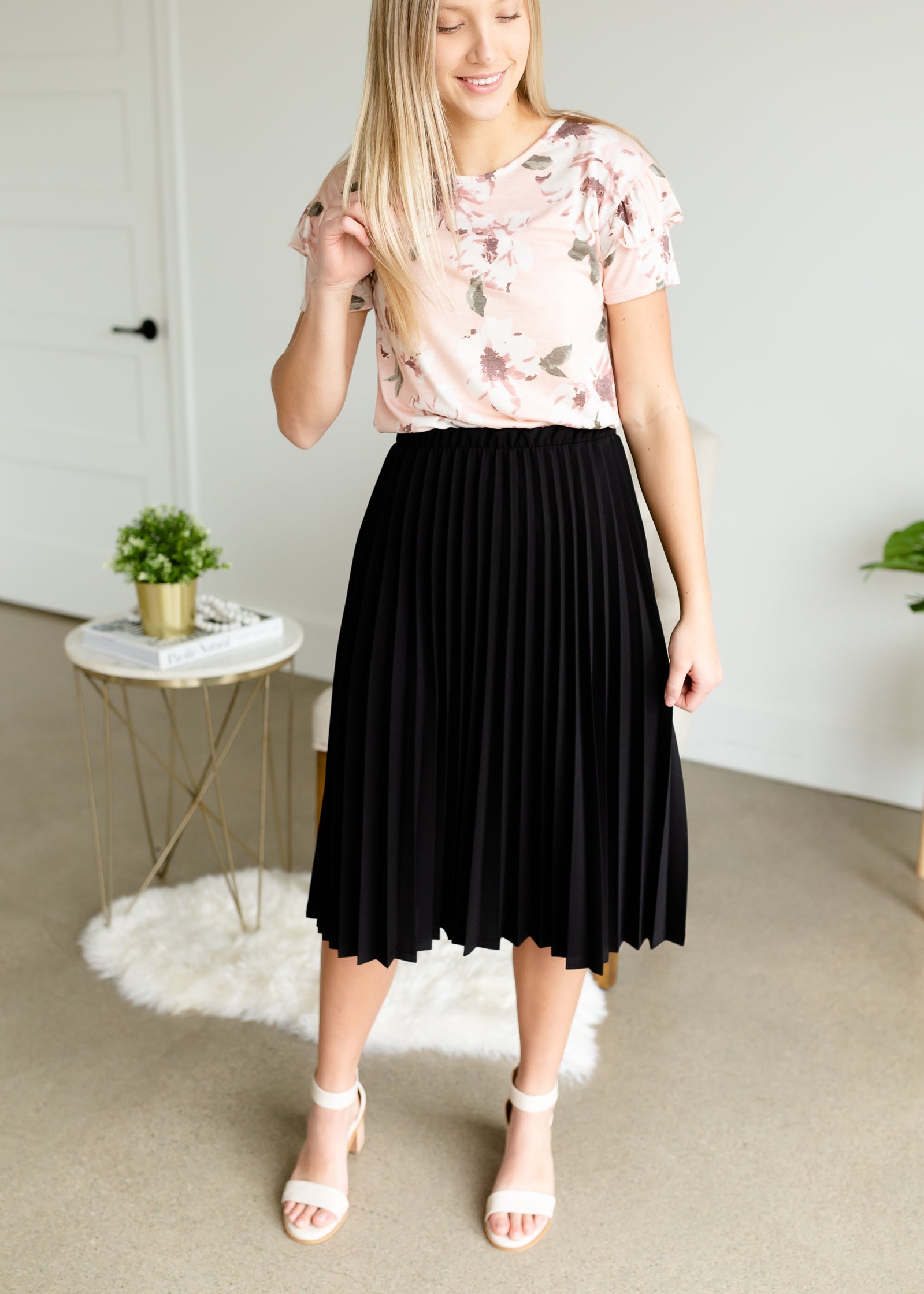 Black pleated shop midi skirt sale