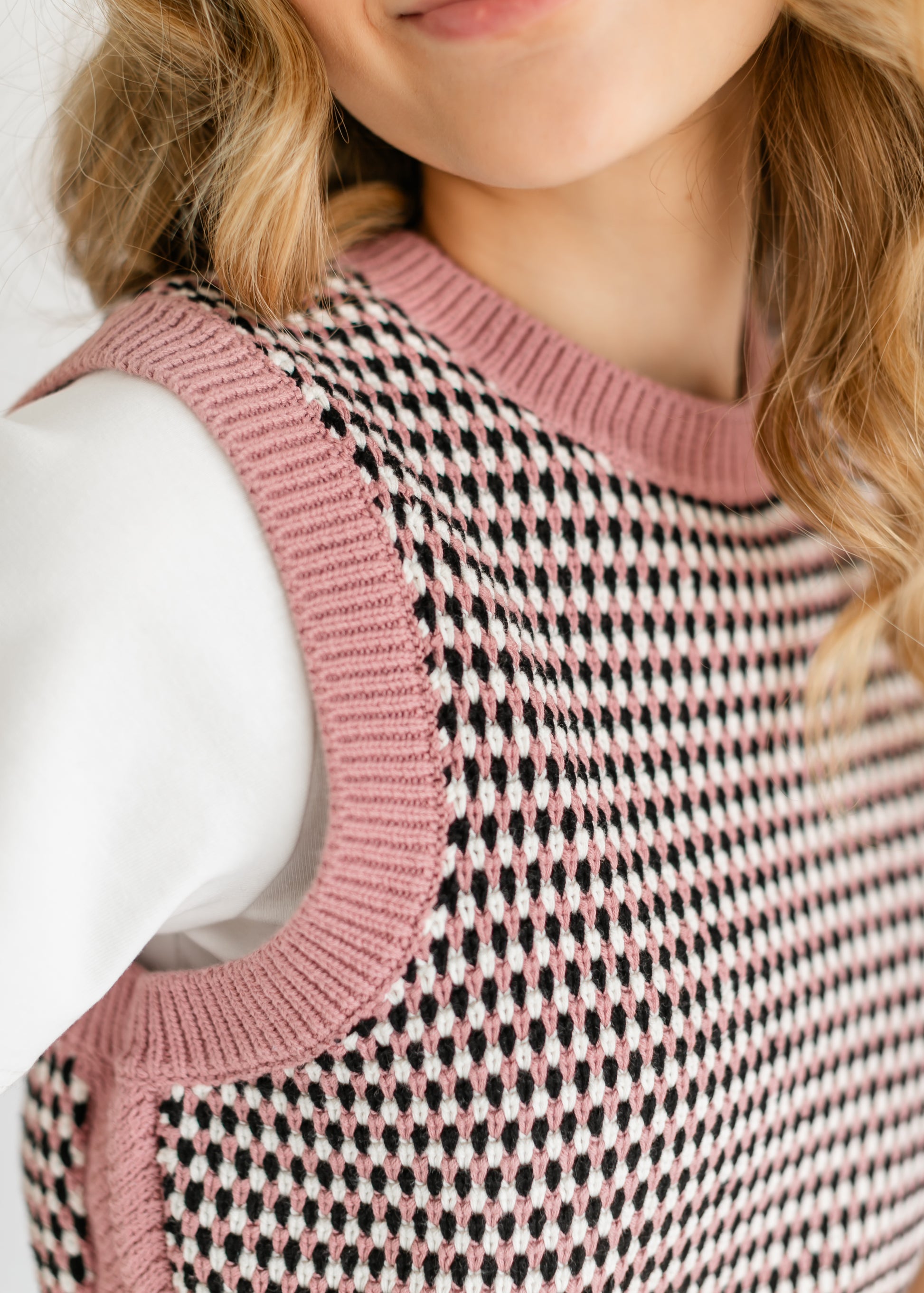 Knowles Textured Knit Vest FF Tops