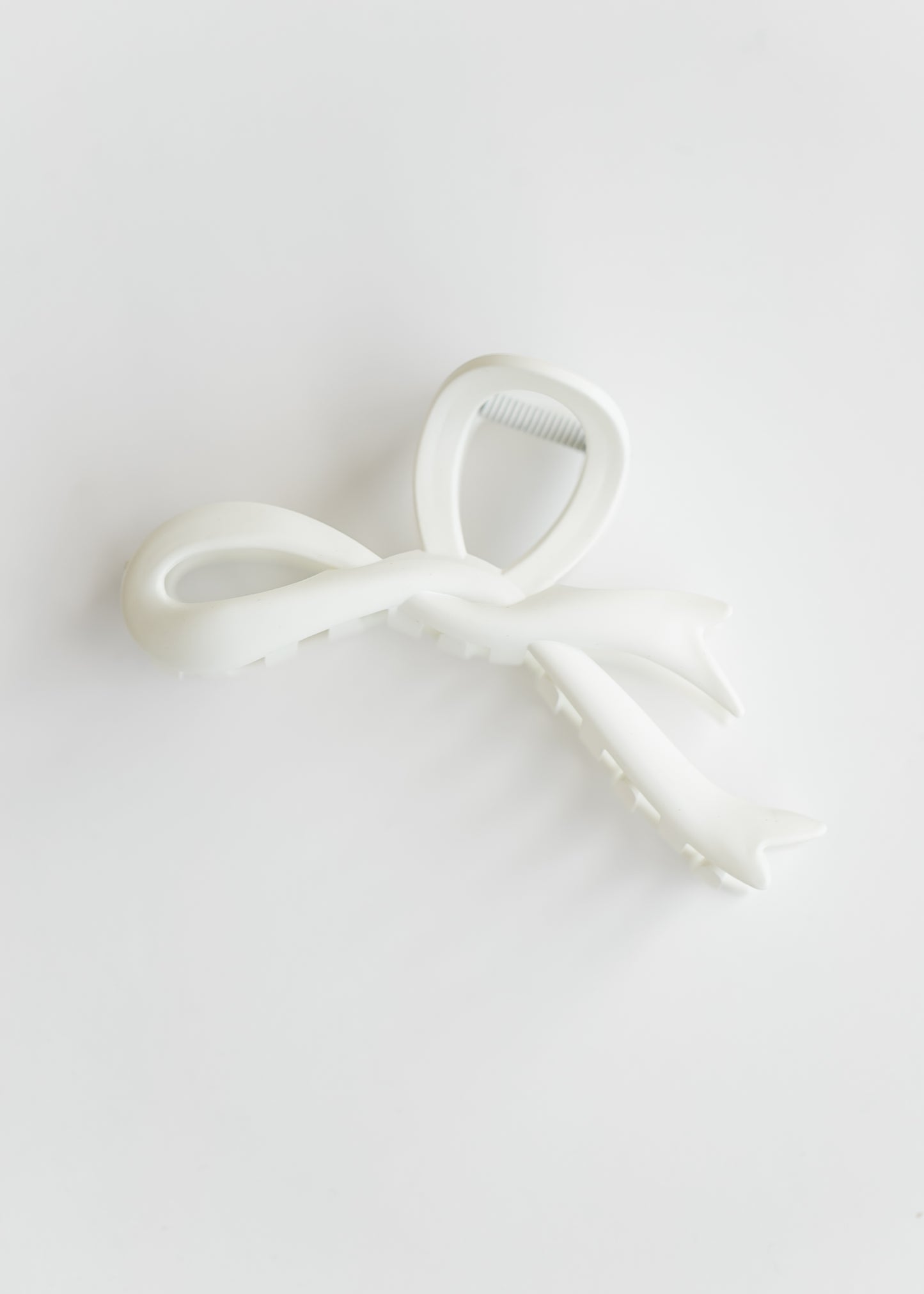 Large Bow Matte Hair Clip