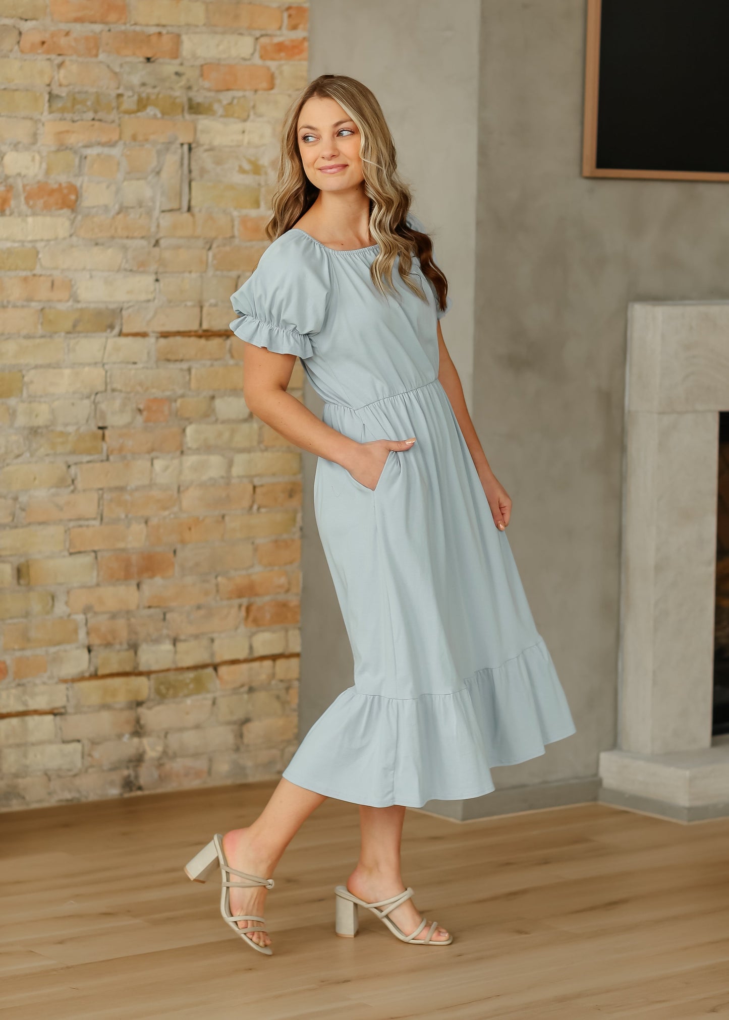 Amy Puff Sleeve Midi Dress IC Dresses