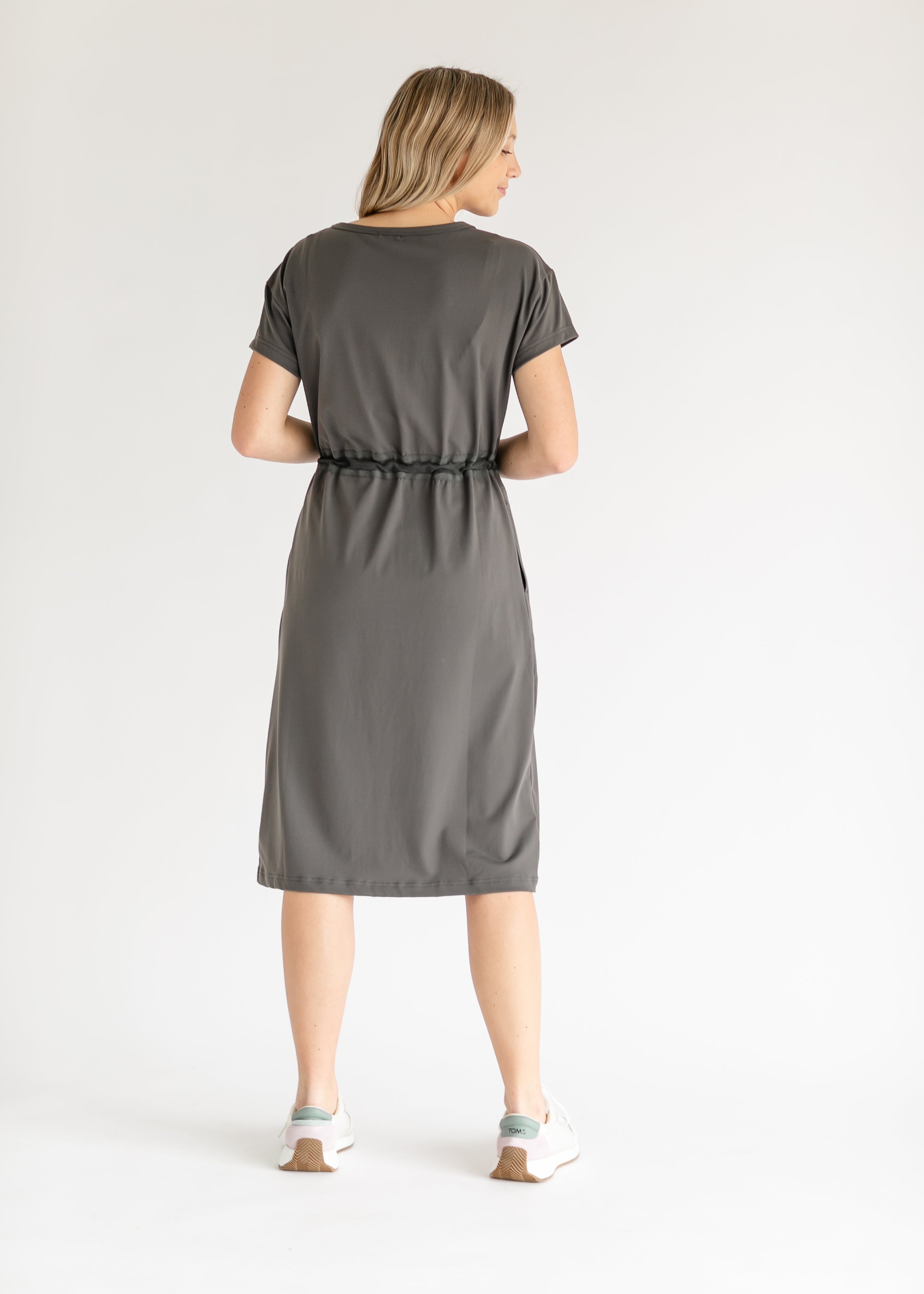 Athleta Give It Your All Seamed buy Cinch Waist Gray Dress XS