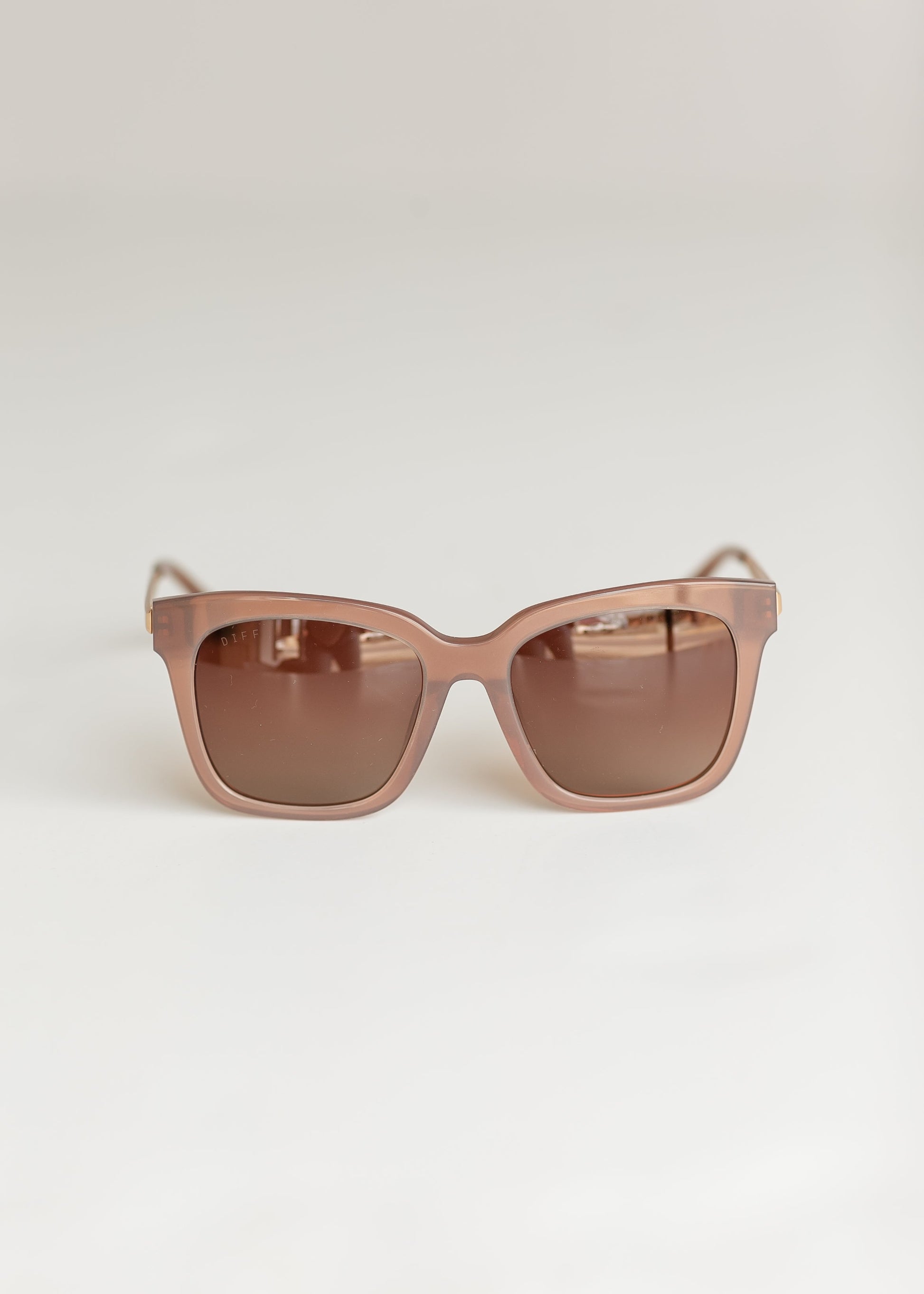 Bella Brown Gradient Polarized Sunglasses Accessories