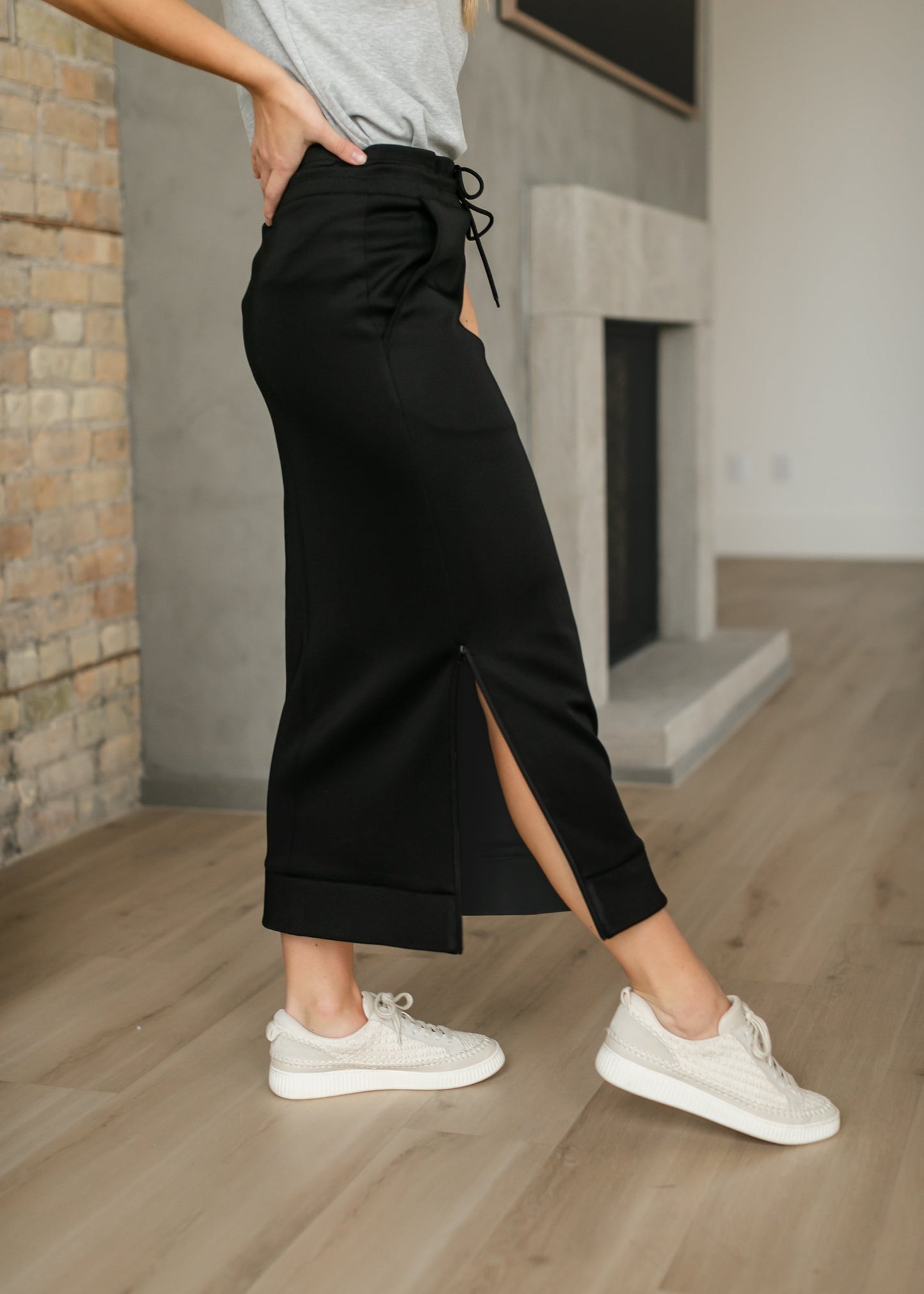 Bradi Side Zipper Athletic Midi Skirt IC Skirts