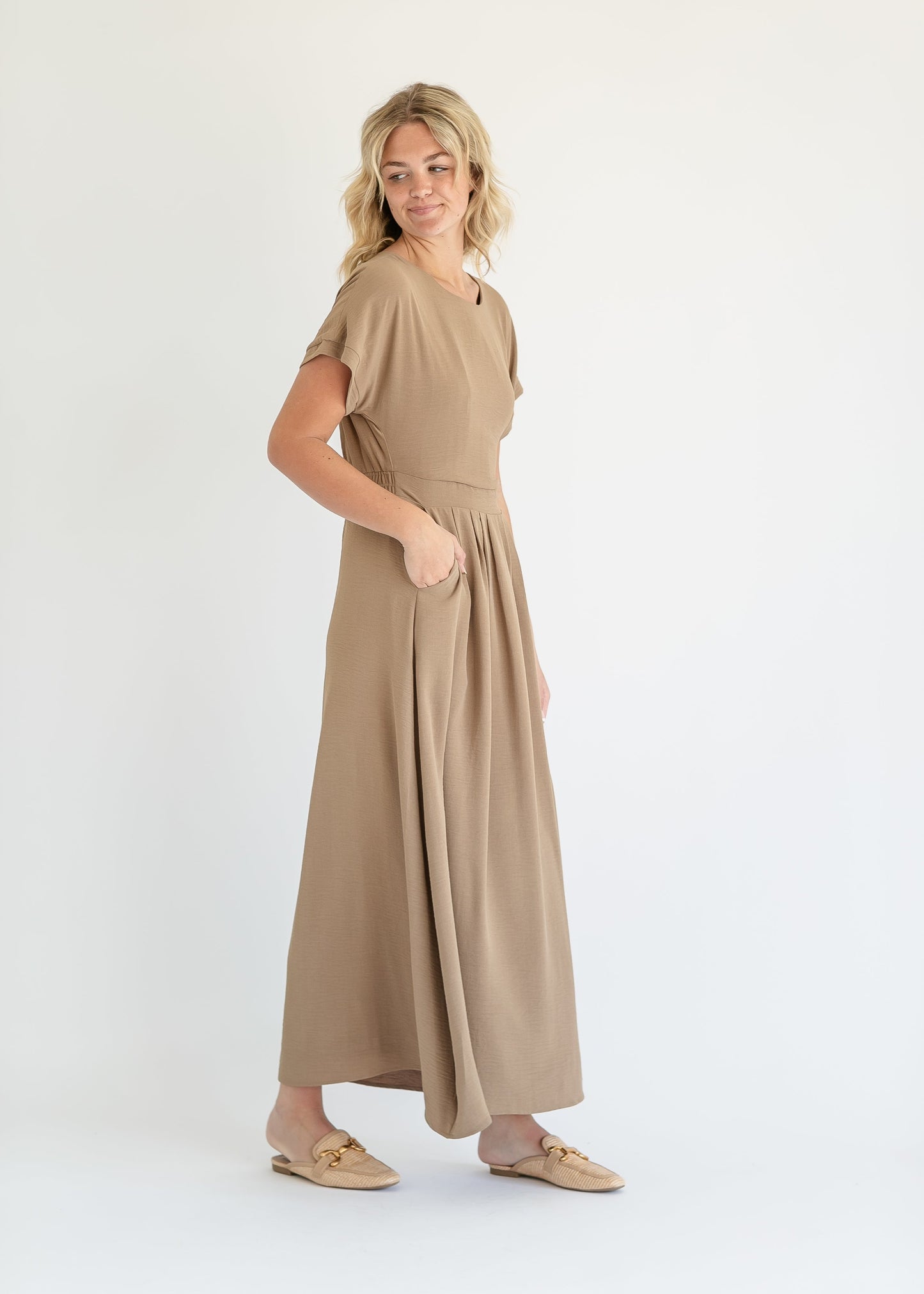 Cassia Dolman Sleeve Midi Dress IC Dresses