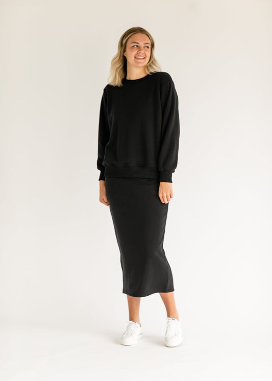 Essential Sweatshirt Skirt Set IC Tops