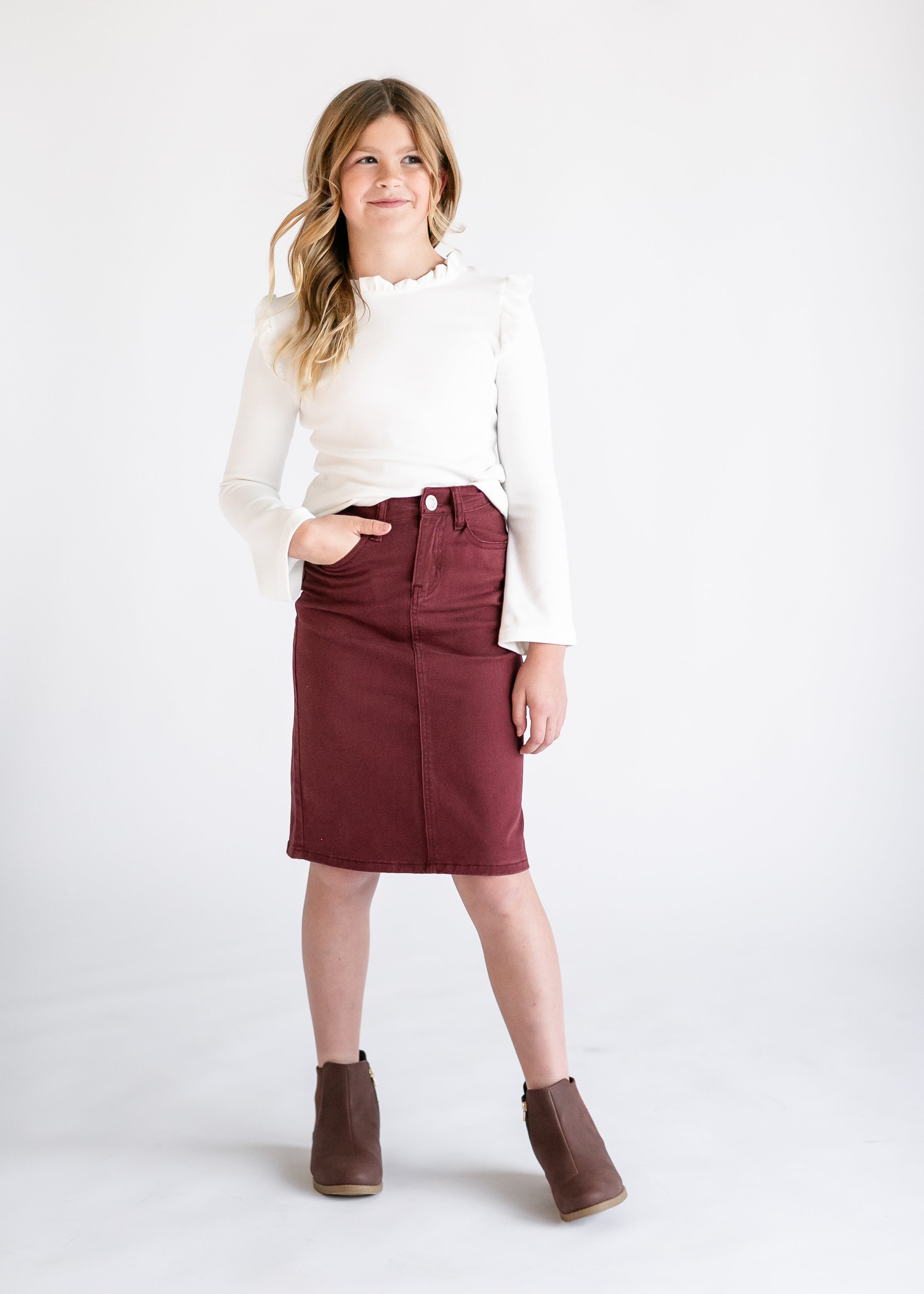 Burgundy pencil skirt outfit best sale