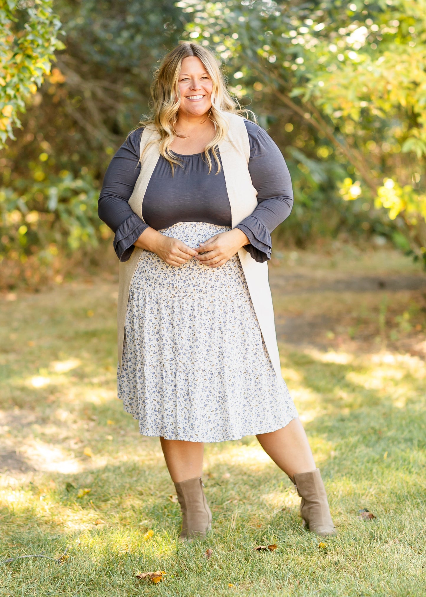 Lexi Sleeveless Cream Cardigan IC Tops