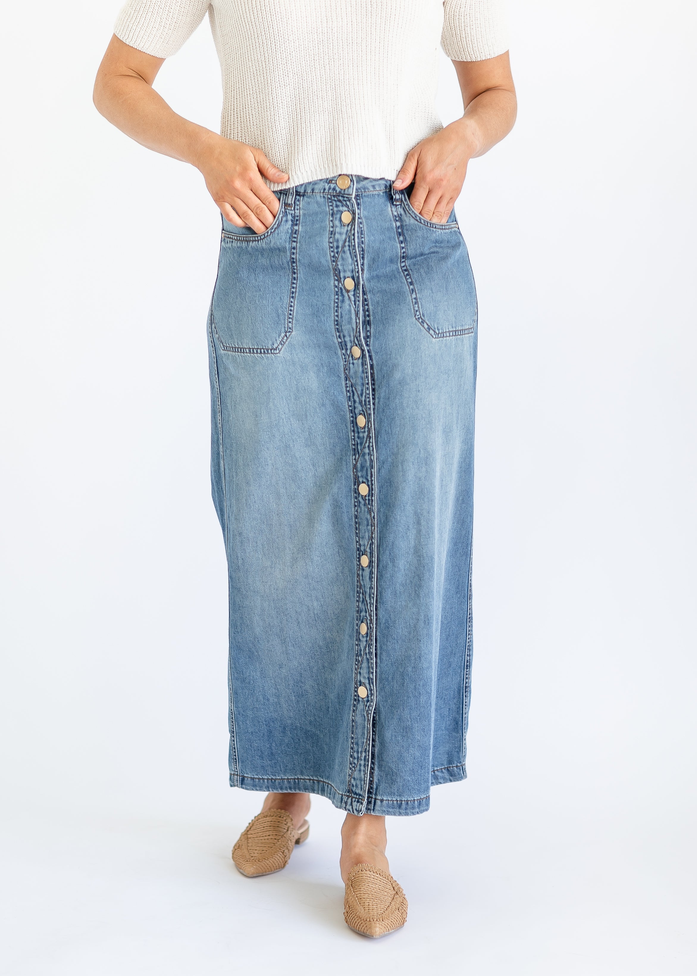 Denim maxi skirt button hotsell