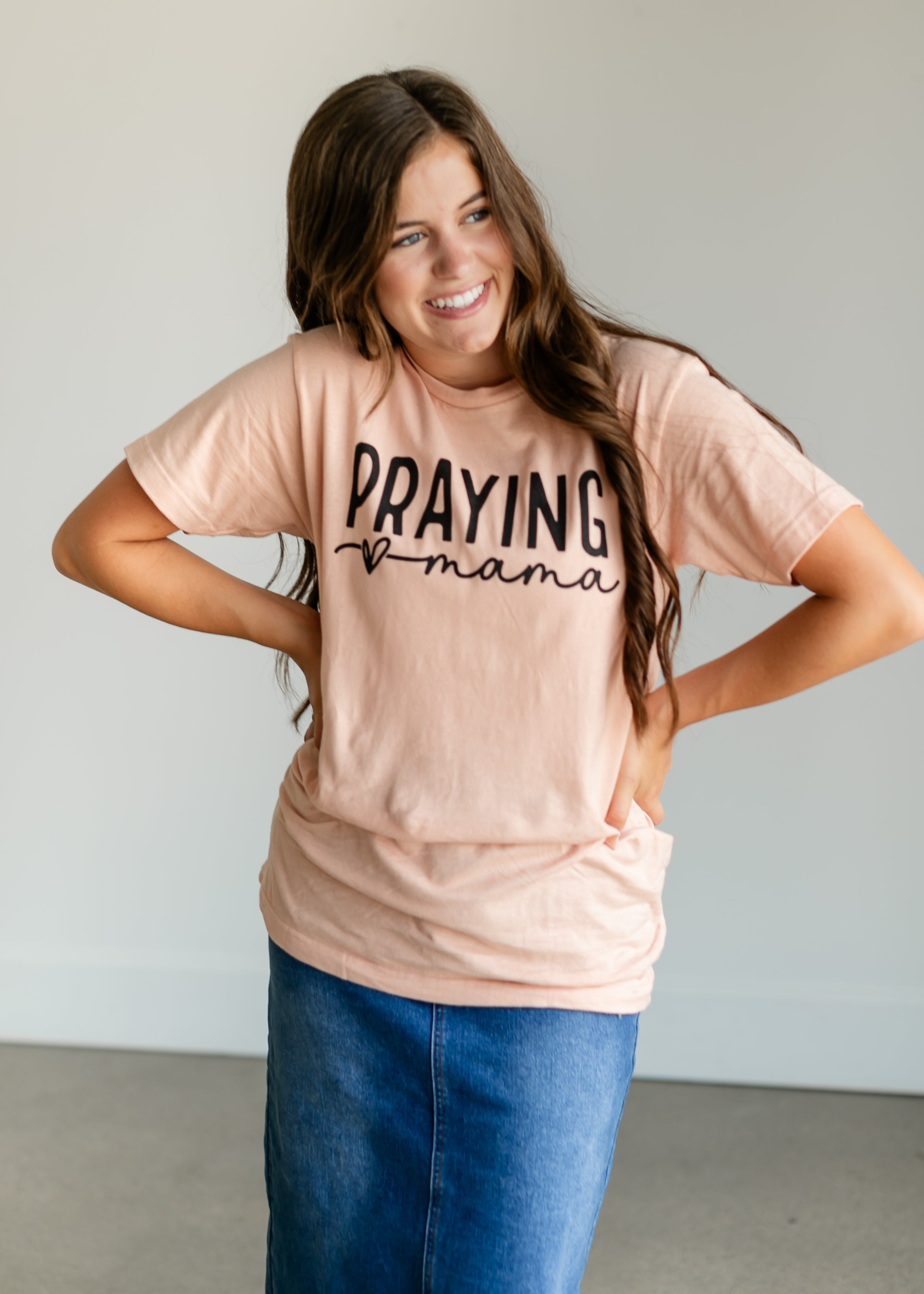 Praying Mama Graphic T-shirt – Inherit Co.