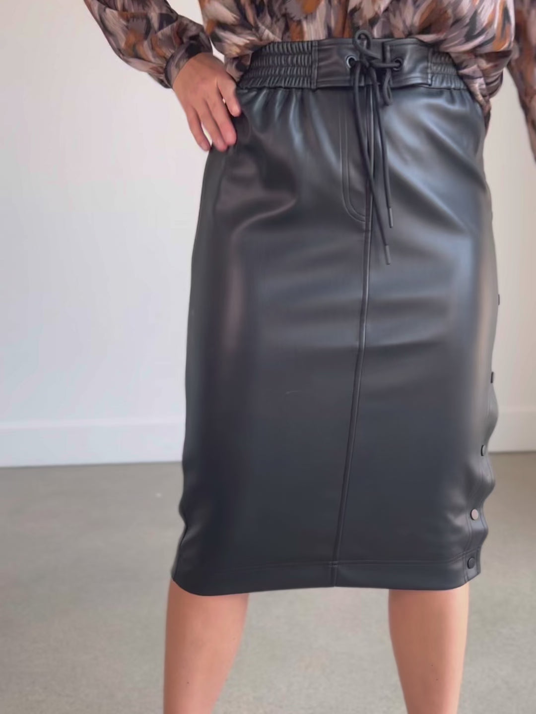 Carla Vegan Leather Midi Skirt - FINAL SALE – Inherit Co.