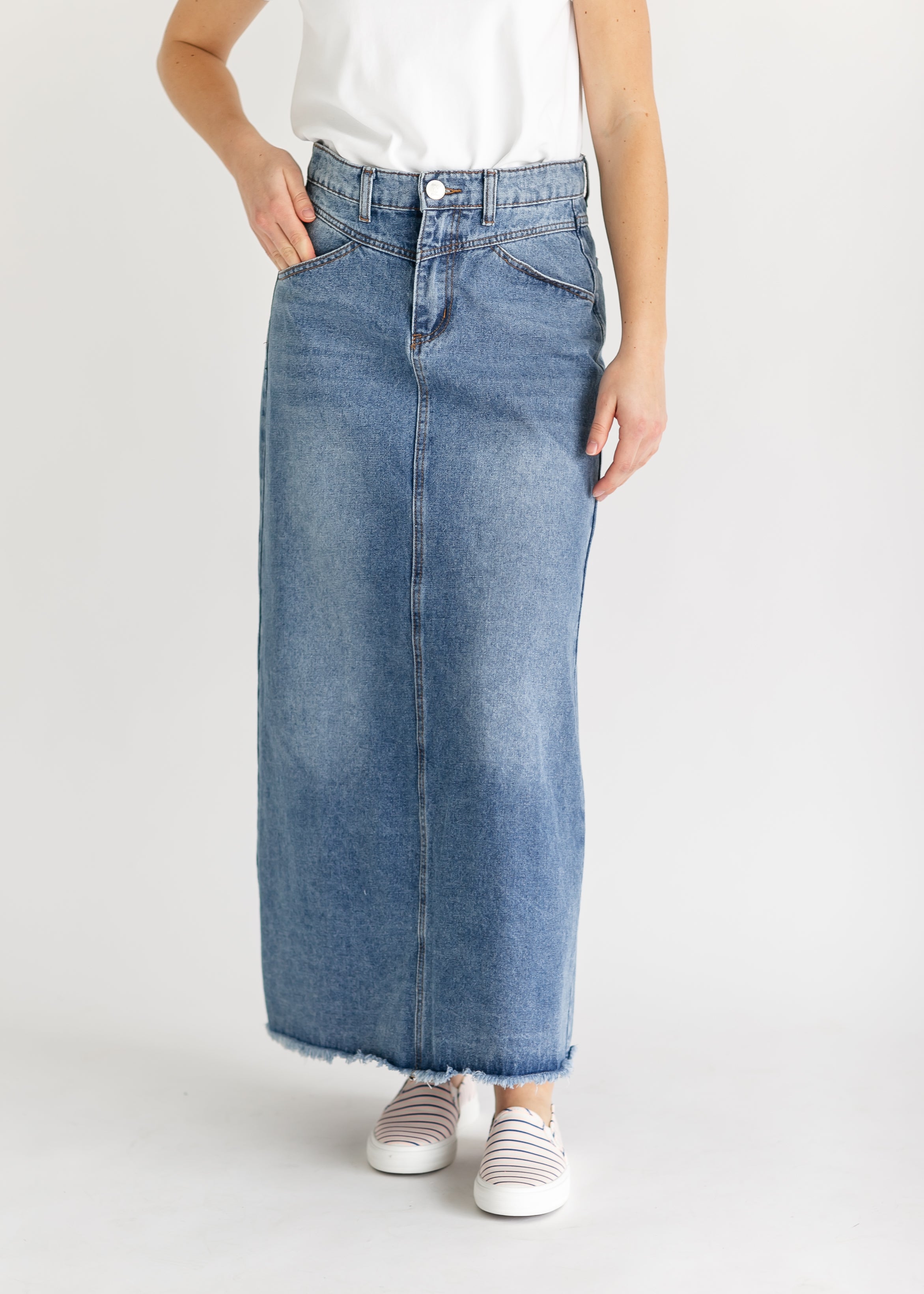 Maxi skirt fatigue? We've hand-selected the 16 best mini denim skirts to buy  instead - Vogue Scandinavia