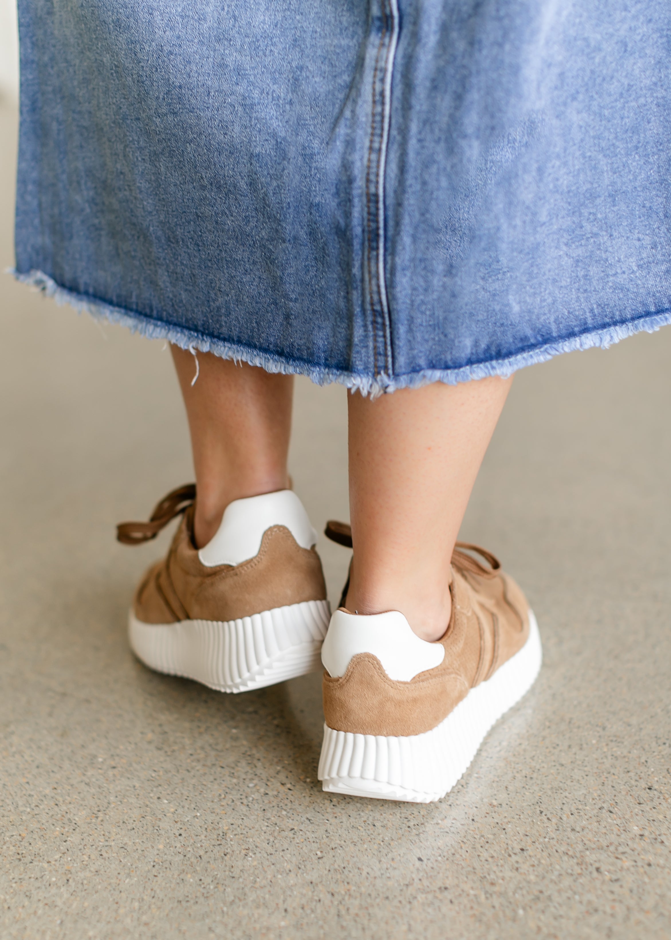 Steve madden store suede platform sneakers