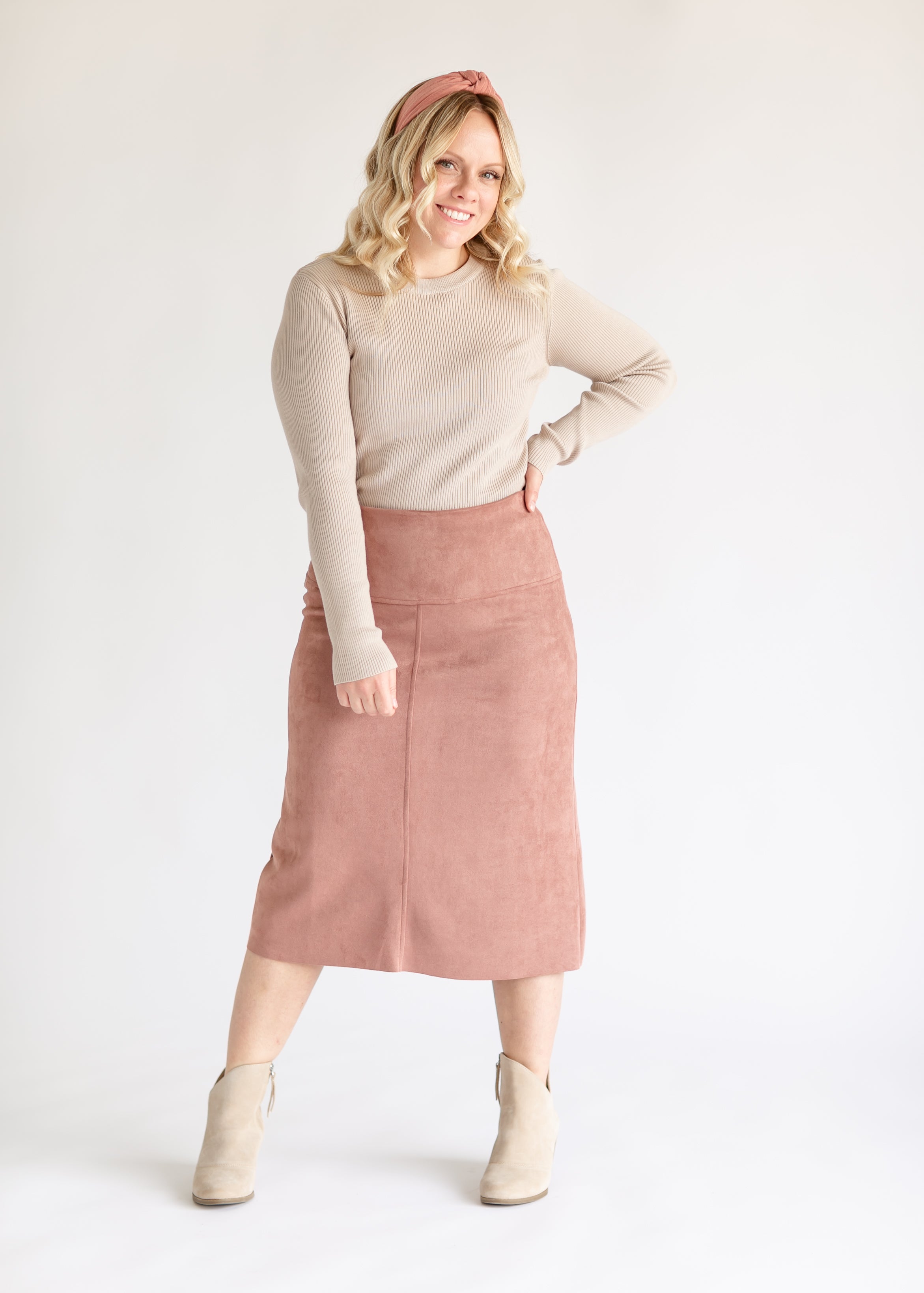 Pink suede midi clearance skirt