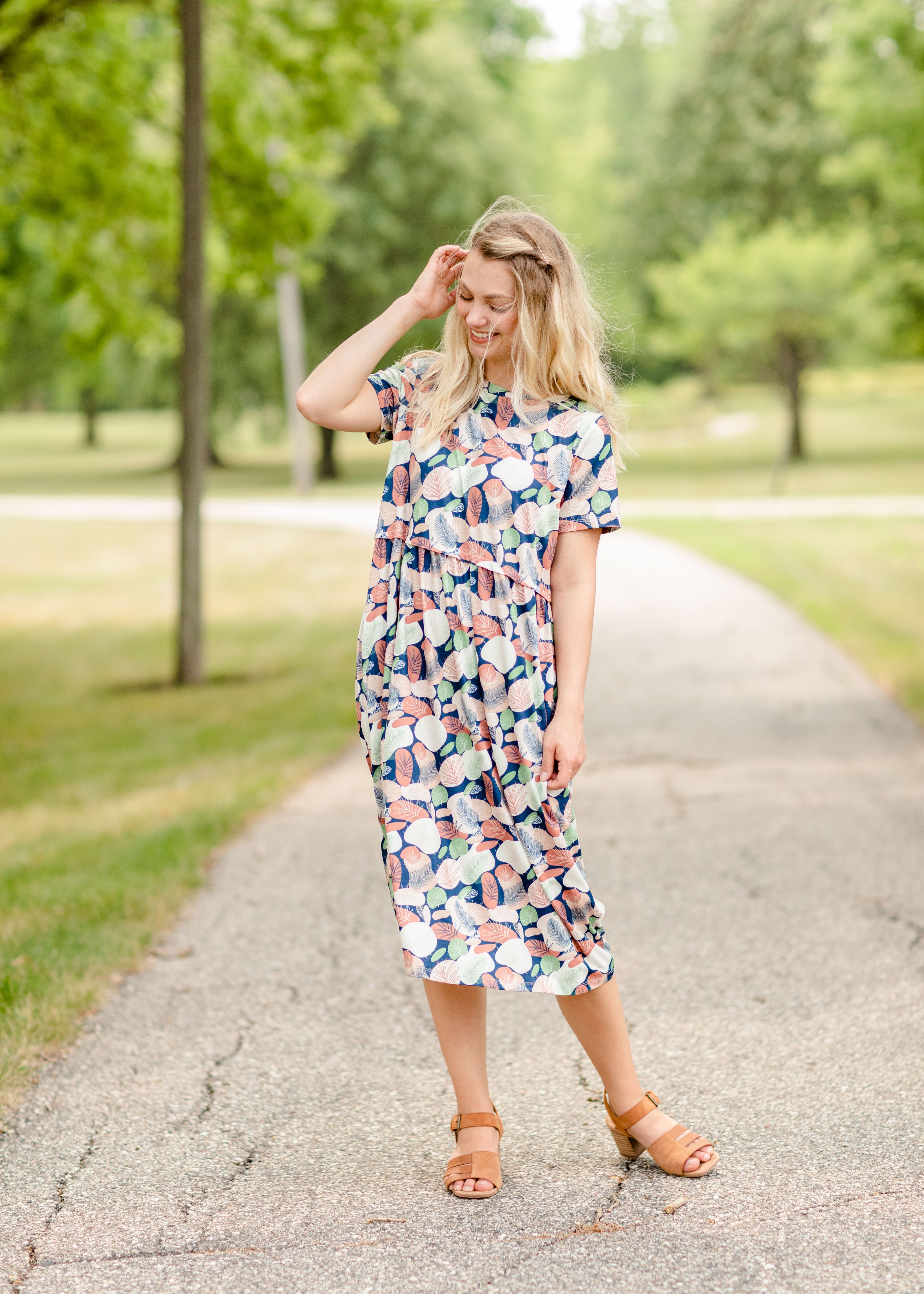 Leaf print outlet midi dress