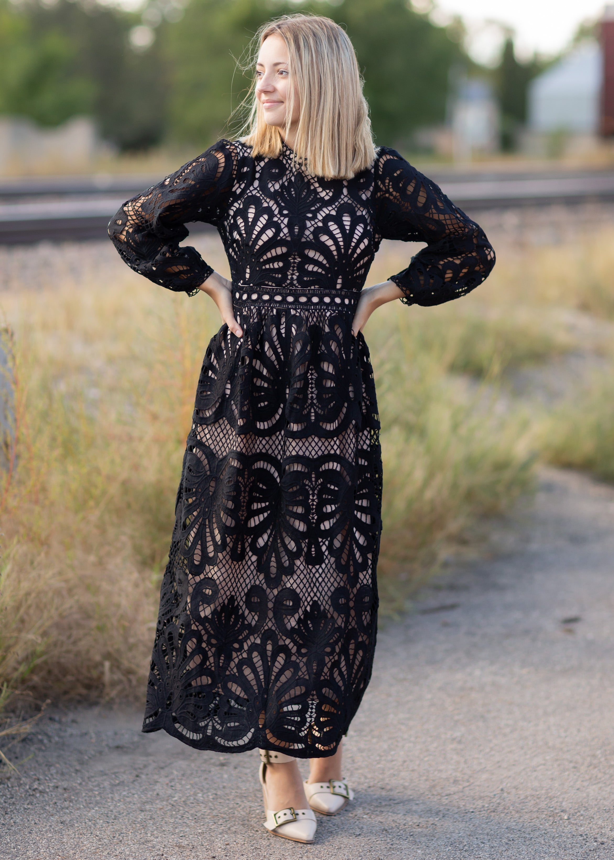 Black lace long 2024 sleeve maxi dress