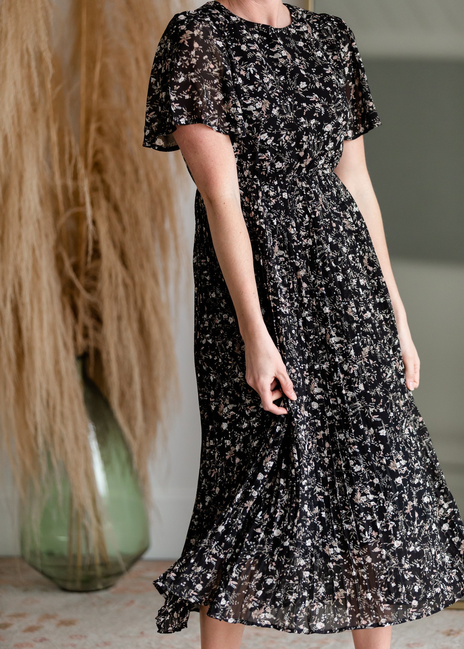 Ditsy Floral Print Pleated Midi Dress - FINAL SALE – Inherit Co.