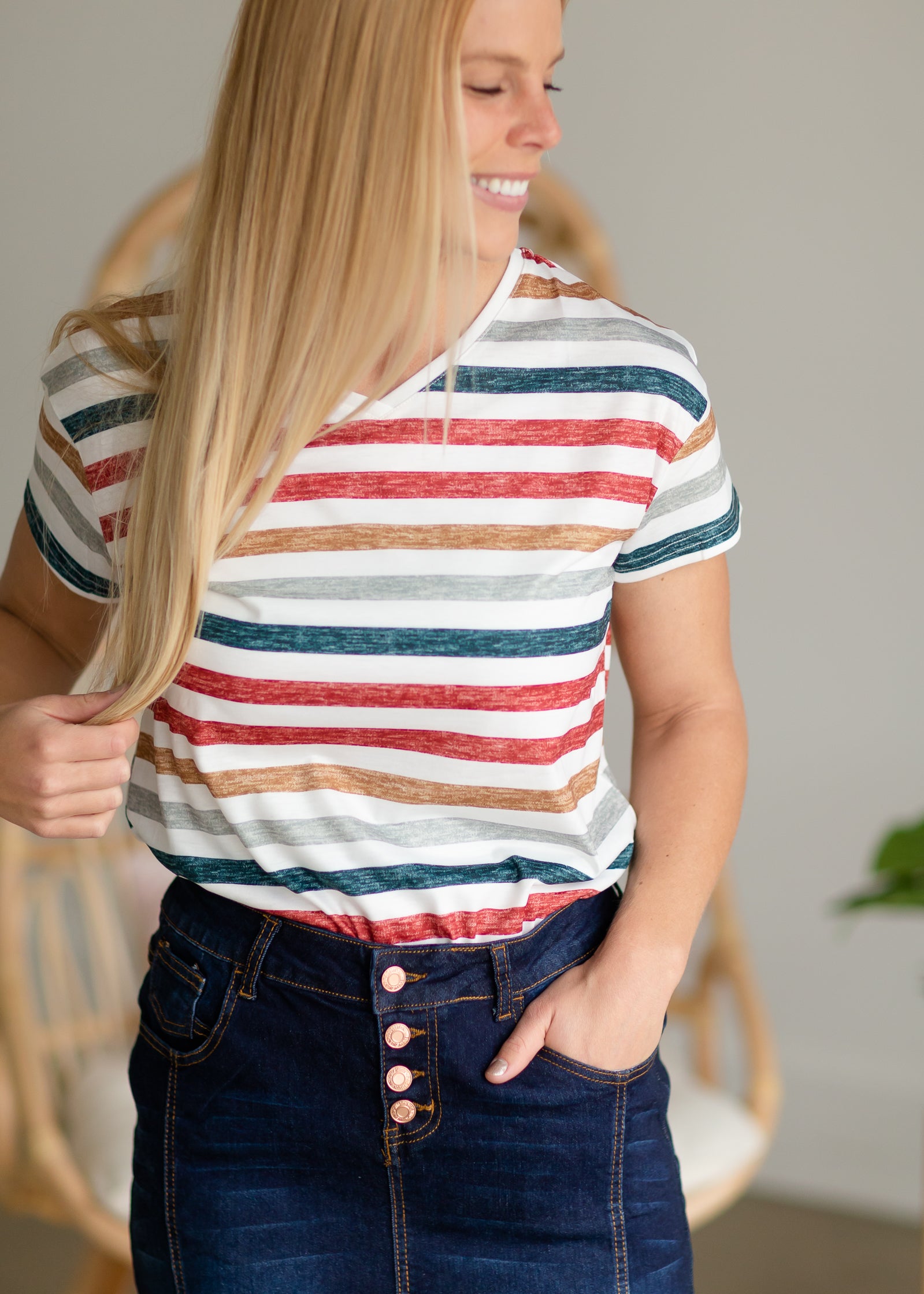 High Waisted Denim Skirt With Button Fly - Black