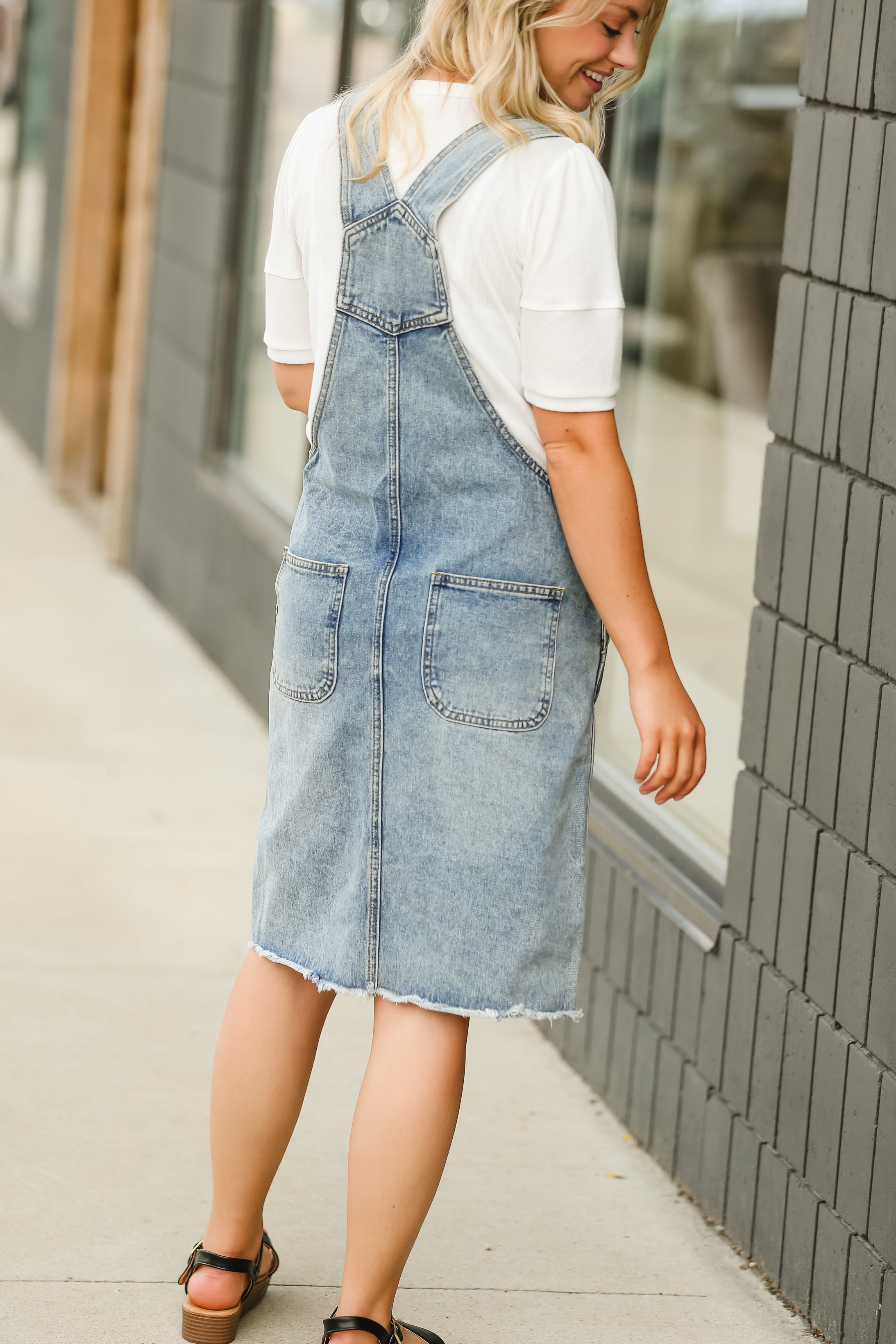 Blue Denim Overall Dress Outfits (16 ideas & outfits) | Lookastic