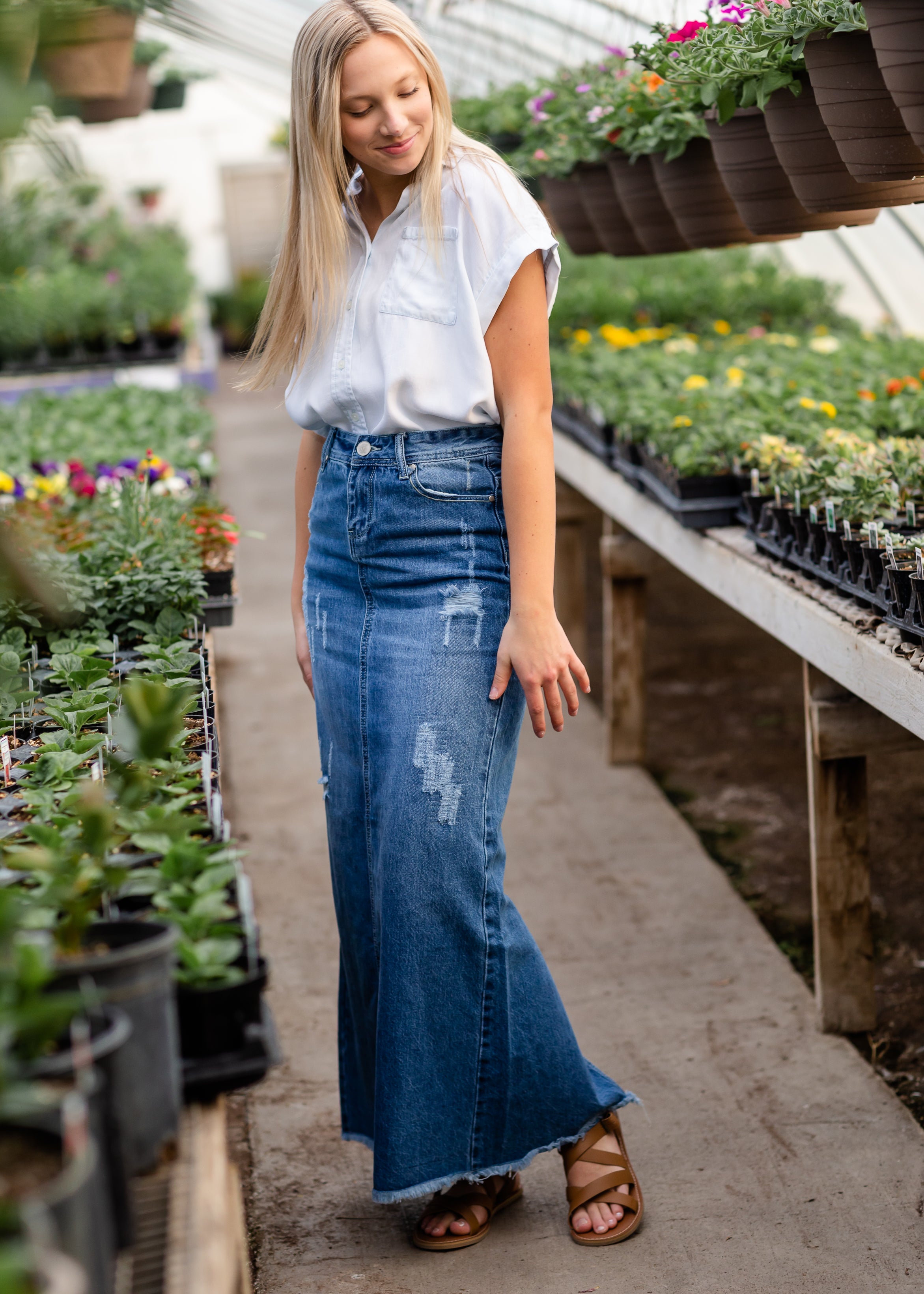 Jean hot sale skirt distressed