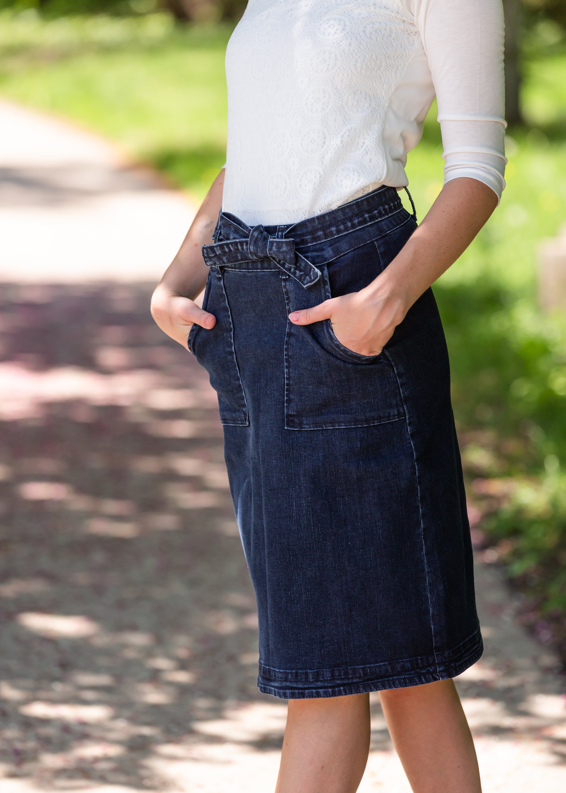 Tie belt outlet denim skirt