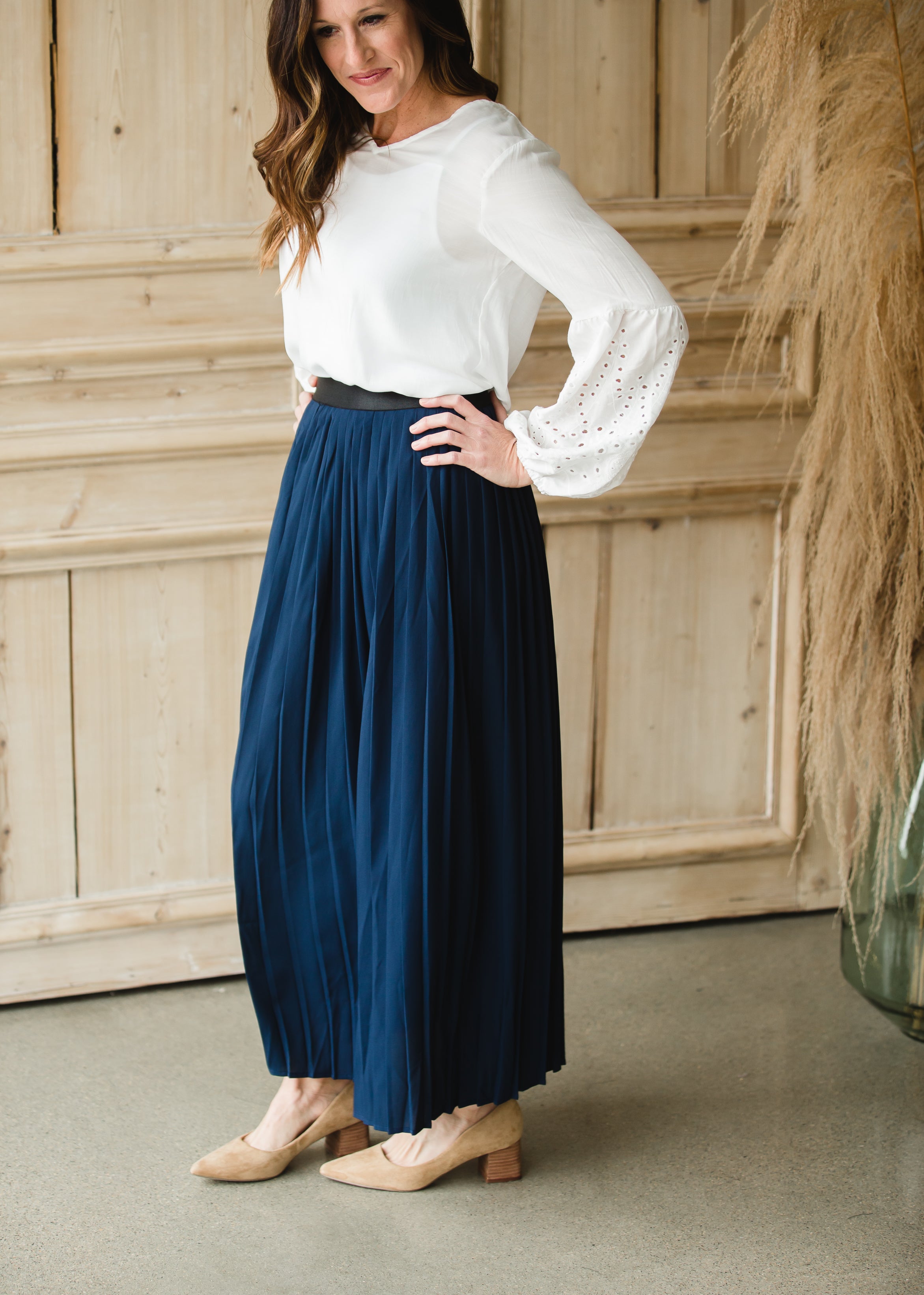 Navy maxi sale skirt outfit