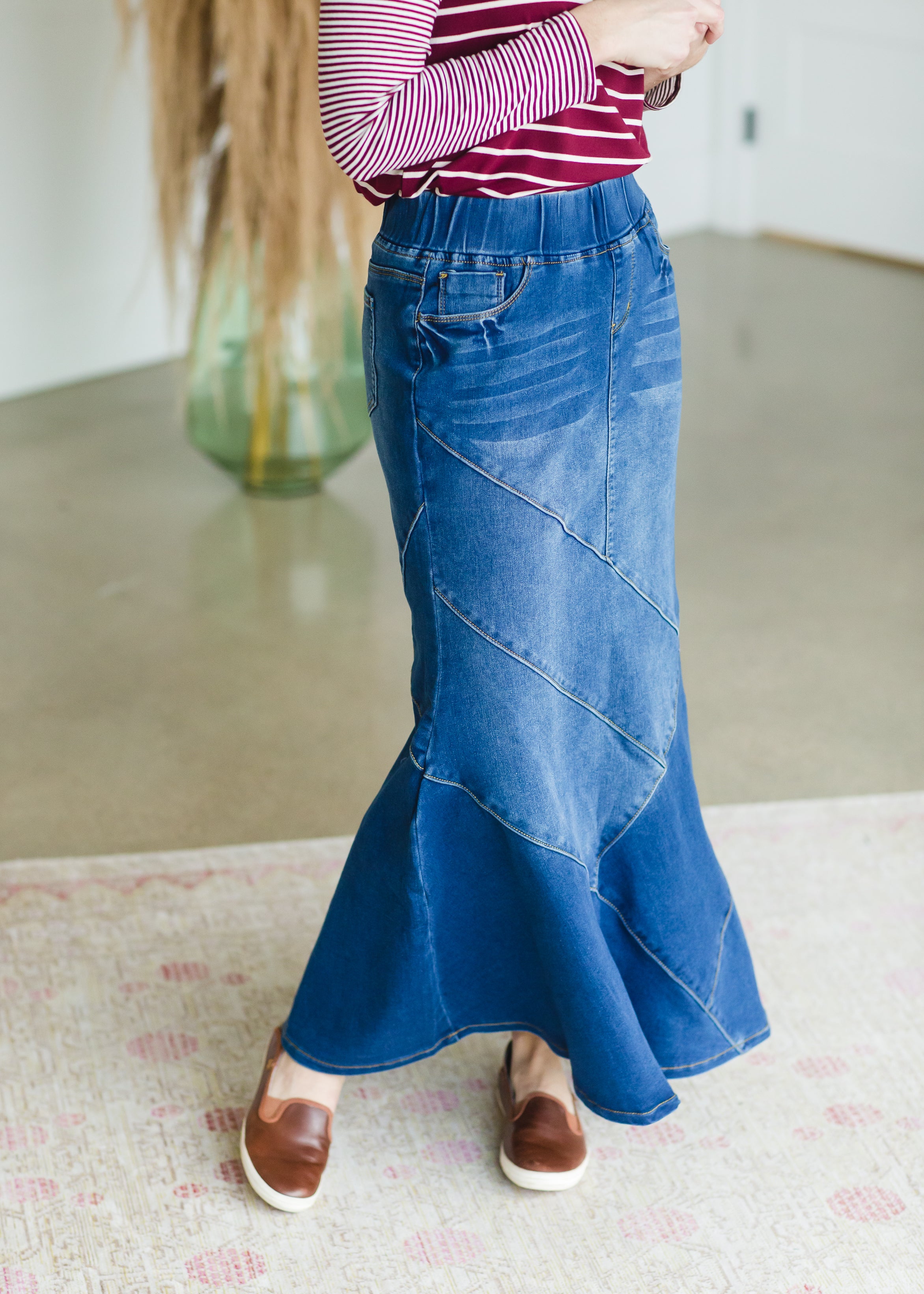 2022 Womens Basic Casual A Line Denim High Waisted Denim Skirt With Side  Split And High Waist In Black And Blue For Office And Autumn/Winter J231013  From Brandmuse_store, $11.19 | DHgate.Com