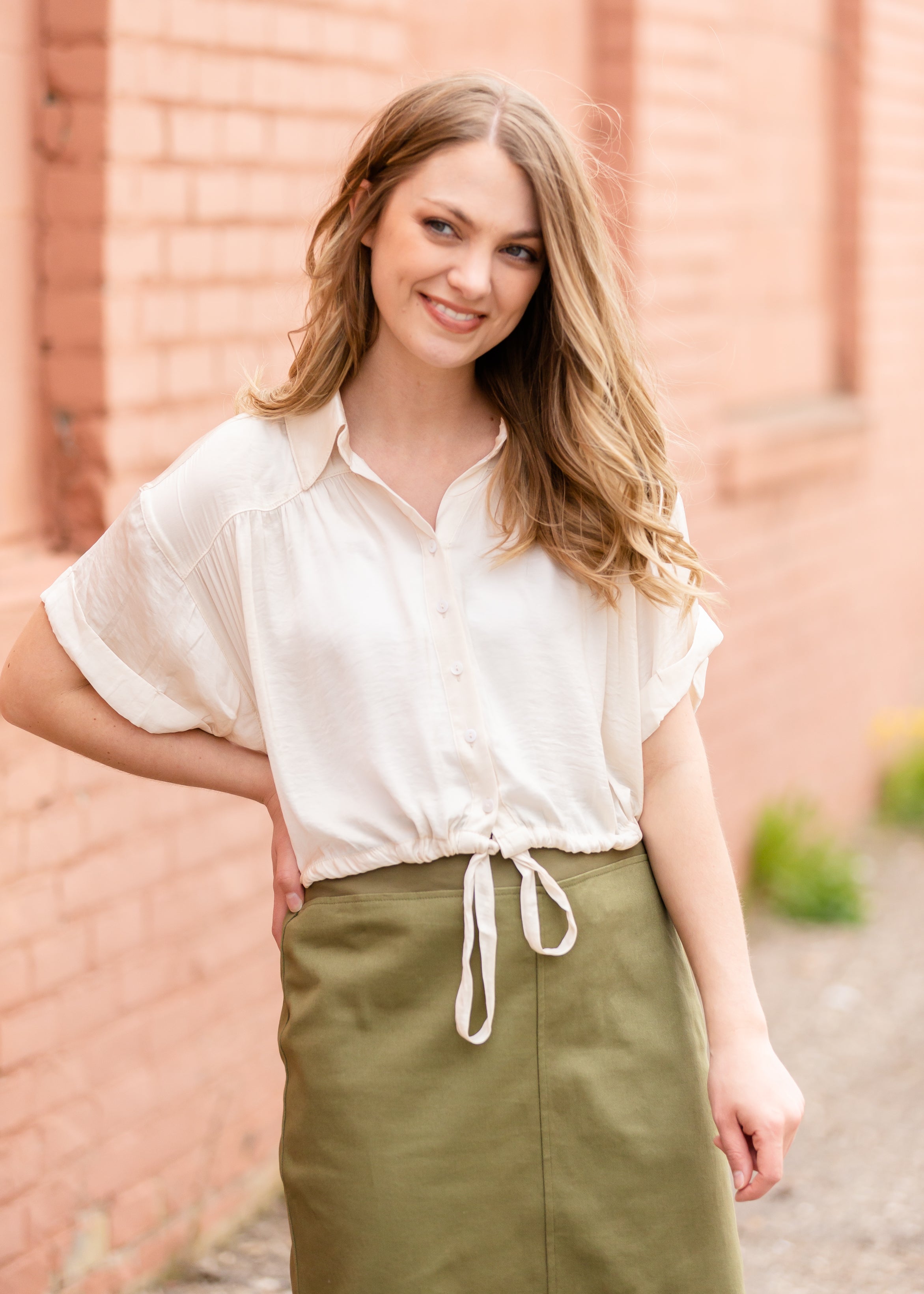 Ivory Button Up Cinched Waist Top - FINAL SALE – Inherit Co.