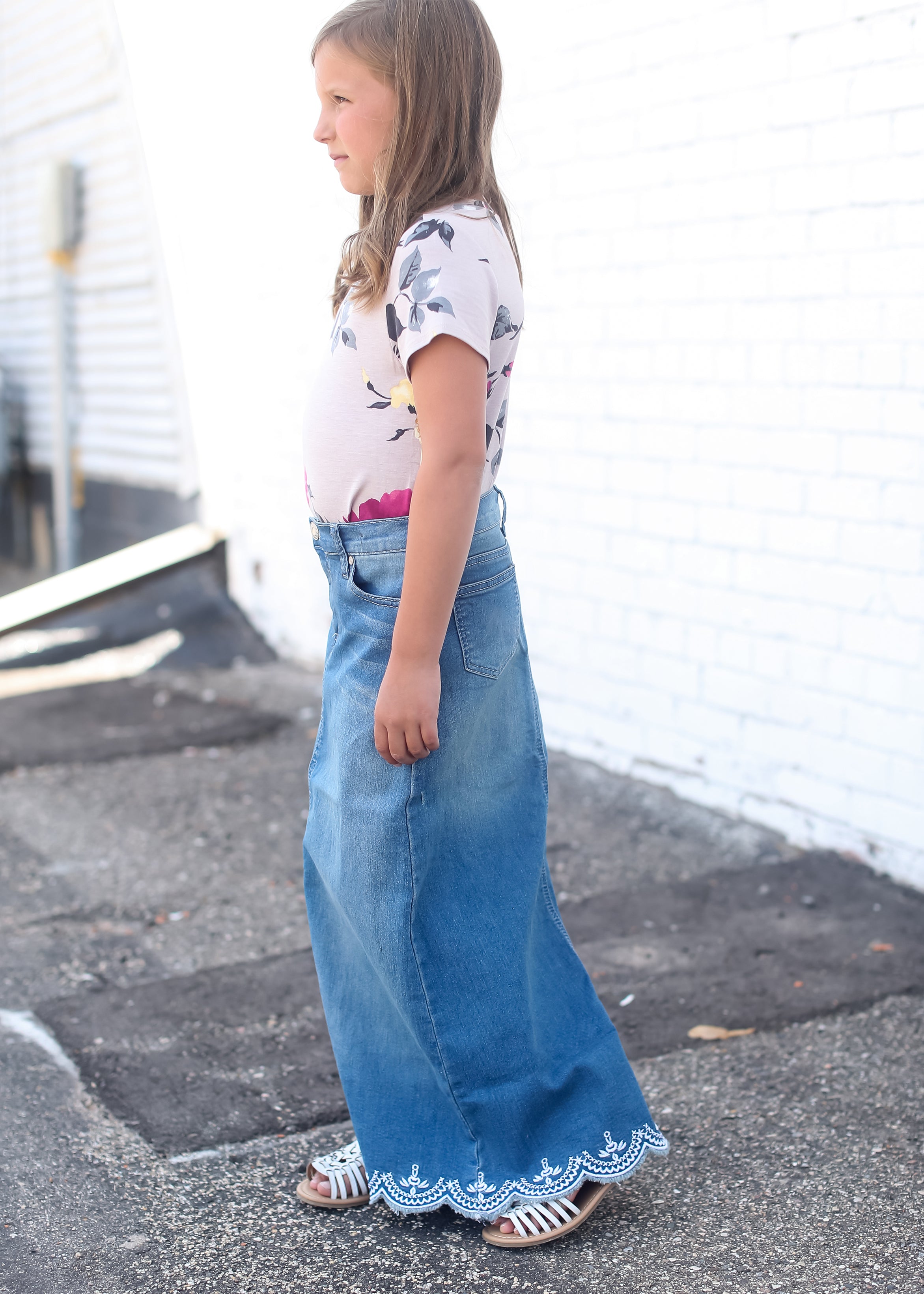 Amazon.com: Viatabuna Denim Skirts for Women Midi Length Fishtail Ruffle  Raw Hem Long Jean Skirt for Teen Girls : Clothing, Shoes & Jewelry