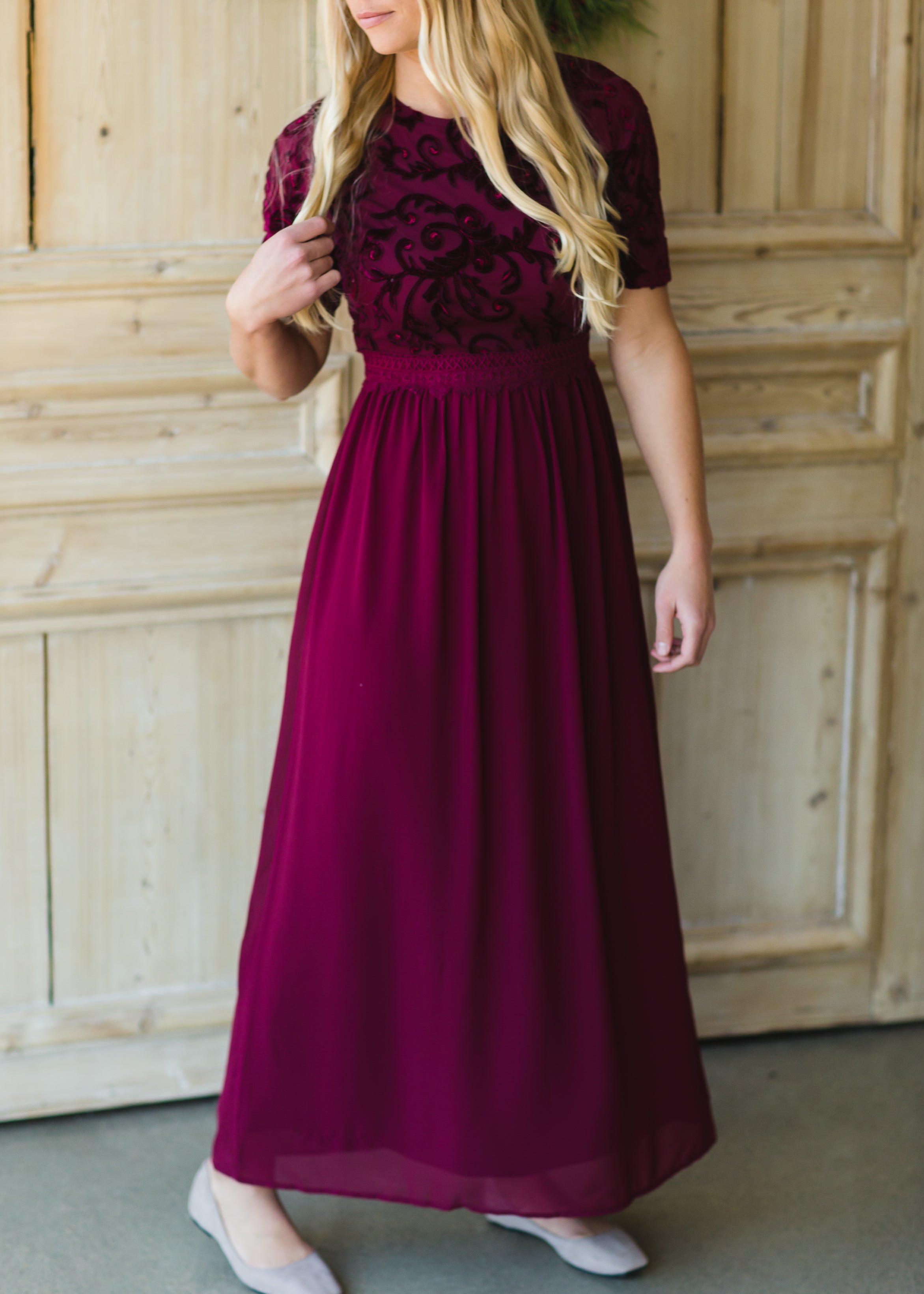 Maroon lace 2024 maxi dress