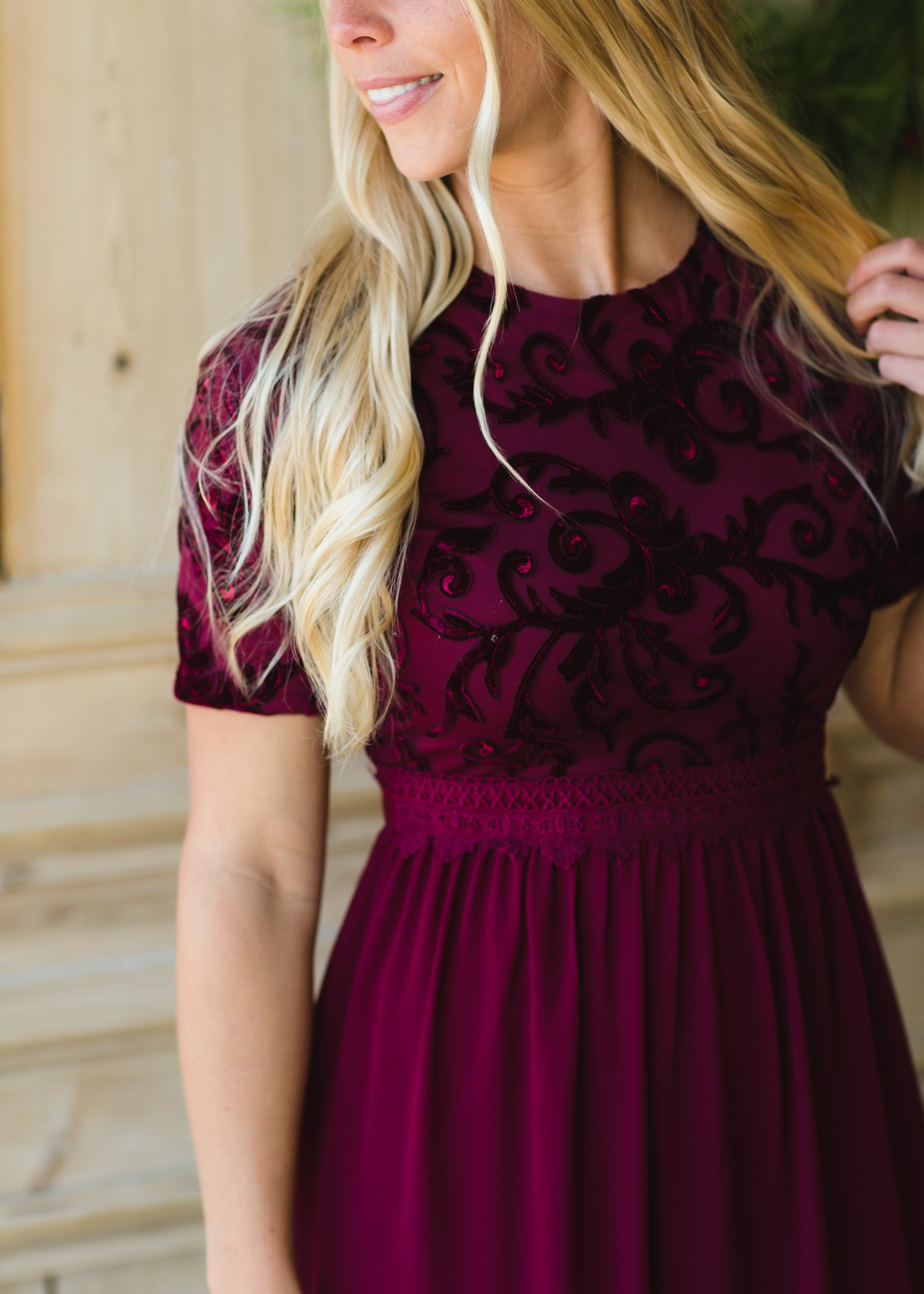 Maroon lace outlet maxi dress