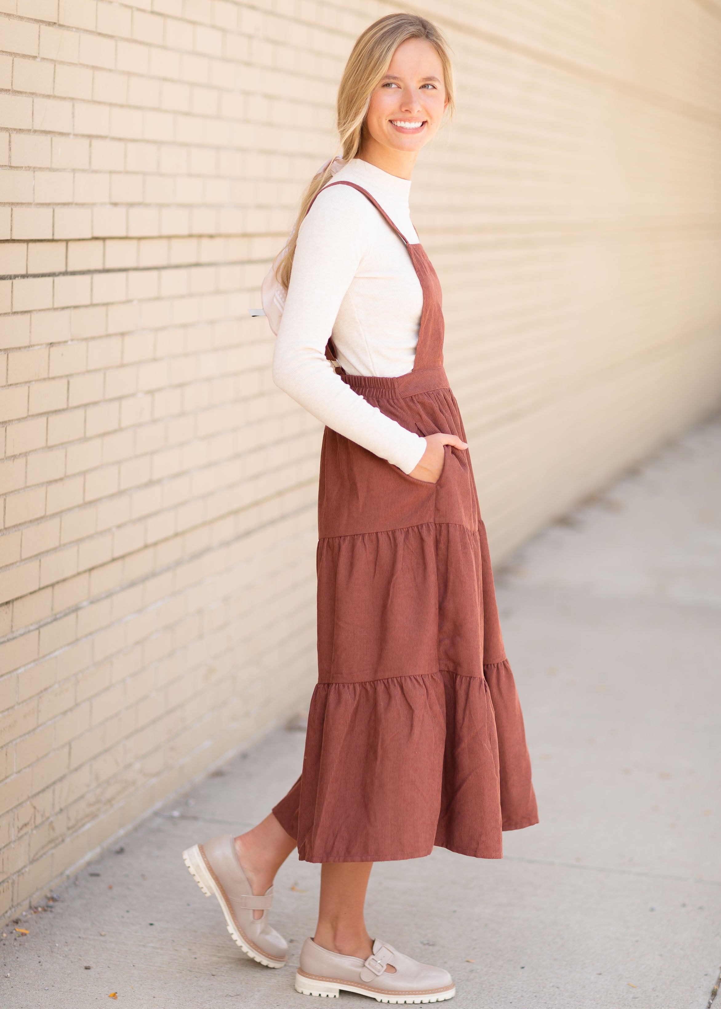 Corduroy jumper outlet skirt