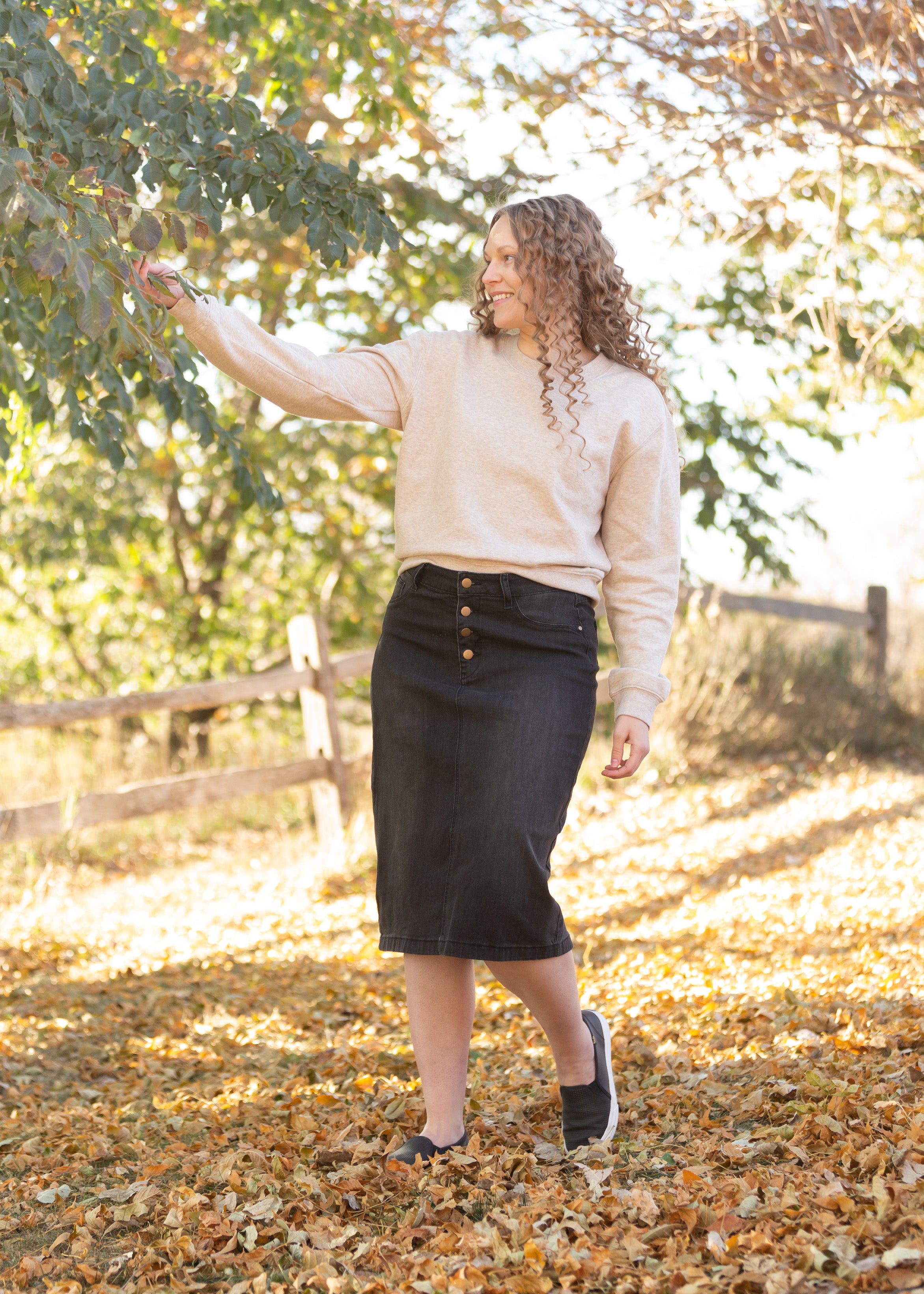 Black denim hotsell skirt outfit yellow